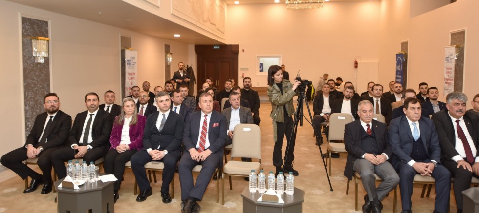 Mehmet Manzak görevi Tayfun Denizer'den alarak TSİAD'ın yeni başkanı oldu